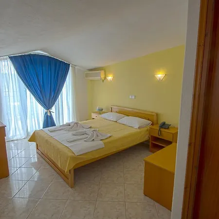 Aparthotel Maria - Renovating Brand New For 2026 Potos