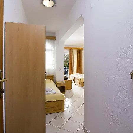 Aparthotel Maria - Renovating Brand New For 2026 Potos