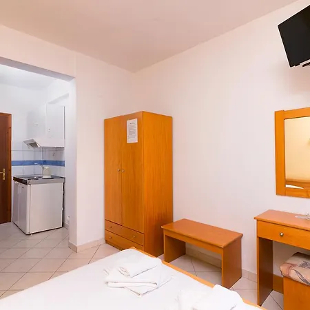 Aparthotel Maria - Renovating Brand New For 2026 Potos