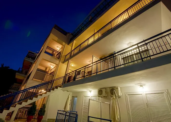 Maria - Renovating Brand New For 2026 Potos