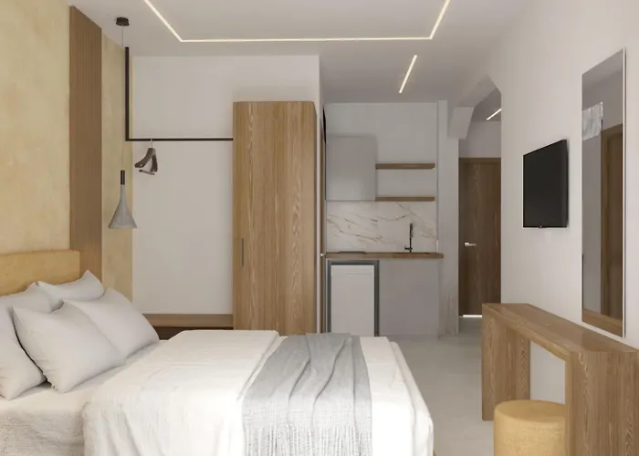 Maria - Renovating Brand New For 2026 3* Potos