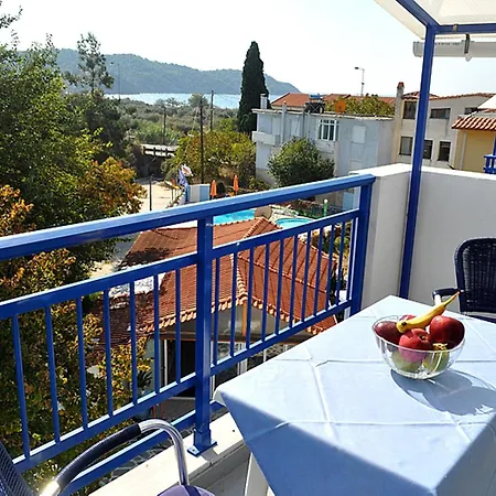 Maria - Renovating Brand New For 2026 포토스