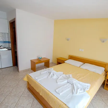 Maria - Renovating Brand New For 2026 3* Ποτός