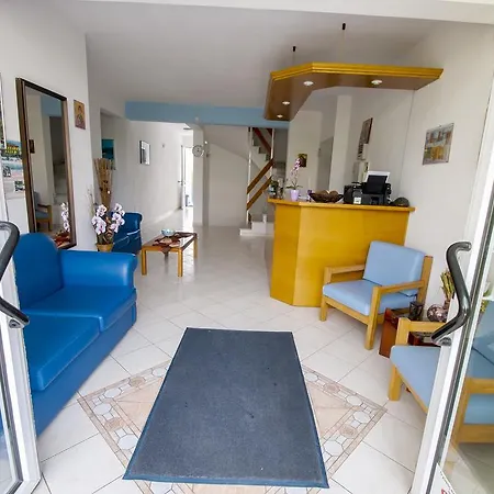 Maria - Renovating Brand New For 2026 מלון דירות