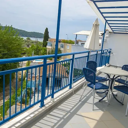 Maria - Renovating Brand New For 2026 מלון דירות 4*