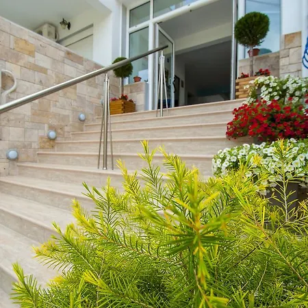 Maria - Renovating Brand New For 2026 Ξενοδοχείο με διαμερίσματα 3*