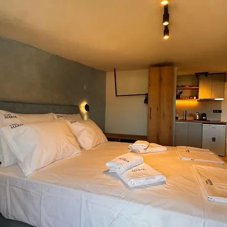 Maria - Renovating Brand New For 2026 Hotel de apartamente