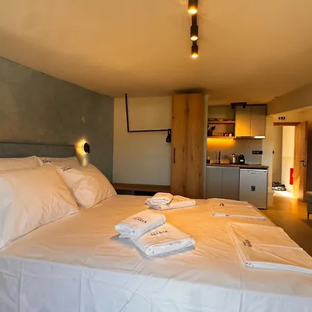 Hotel de apartamente Maria - Renovating Brand New For 2026