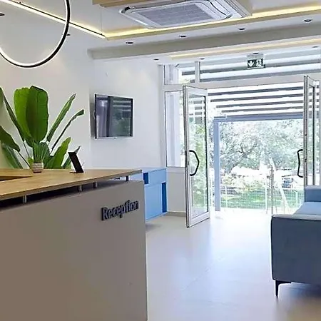 Maria - Renovating Brand New For 2026 מלון דירות