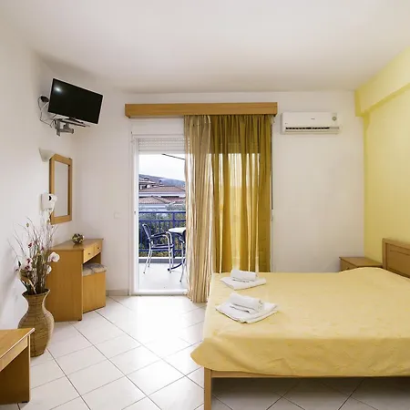 Maria - Renovating Brand New For 2026 3* Ποτός